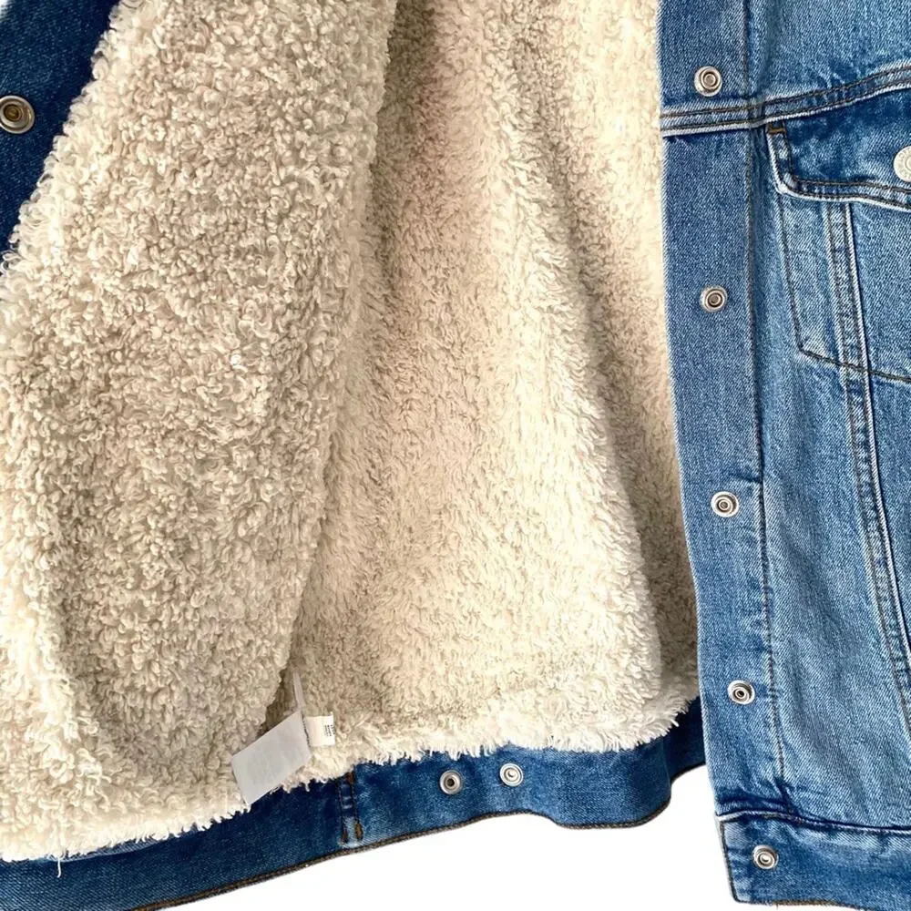 Ann Taylor Loft Sherpa Denim Jean Trucker Jacket size Medium